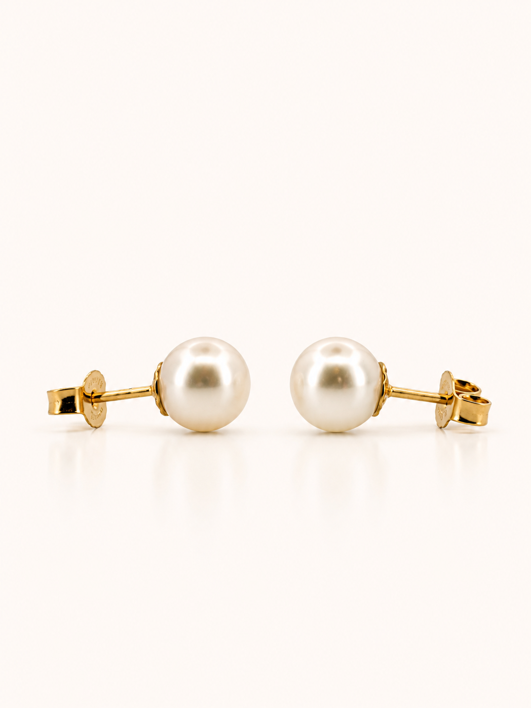 Boucles d’oreilles en or jaune serties de perles - Les Amoureux au Kiosque Peynet